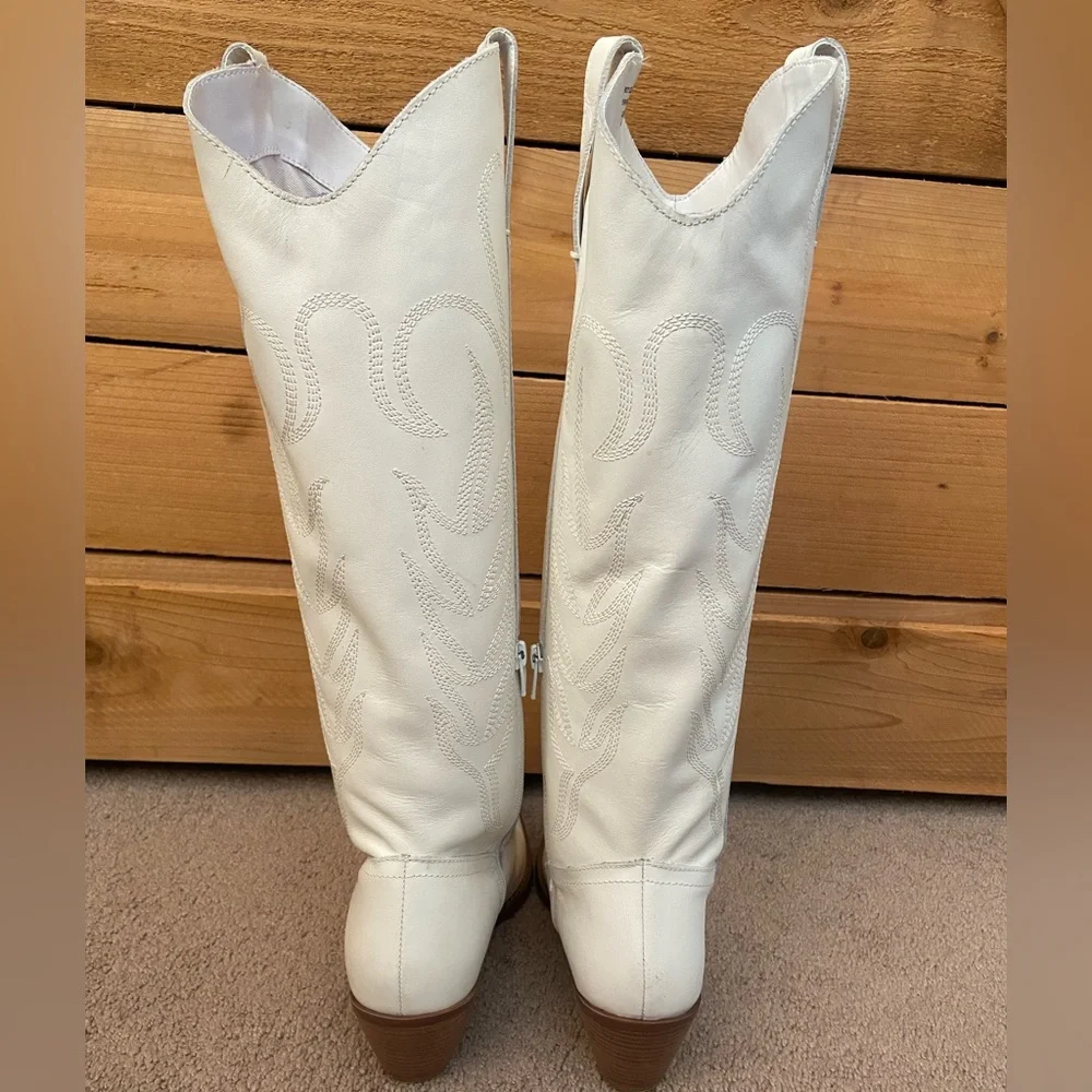 Cocunuts by Matisse White Tall Western Cowboy Boots - Picture 4 of 10